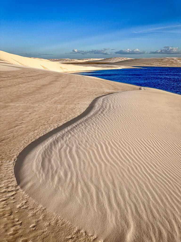 América do Sul, BR, BRA, Brasil, Brasil nordeste, Céu Azul, Lençóis Maranhenses, PR, Paraná, Sand dunes, ambiente, areia, arte fotográfica, arte visual, belezas naturais, blue sky, brazil northeast, cenário natural, contemporary photography, decorative photography, decoração de interiores, desert, deserto, design de ambientes, dunas, ecotourism, ecoturismo, environmental photography, fine art print, fotografia contemporânea, fotografia de paisagens, fotografia decorativa, fotografias de ambiente, geografia do Brasil, geography of Brazil, home decor, impressão fine art, interior design, lagoa, lagoon, landscape, landscape photography, natural beauty, natural scenery, nature, natureza, paisagem, photographic art, reflections, reflexos, sand, tourism in brazil, travel, turismo no Brasil, viagem, visual art