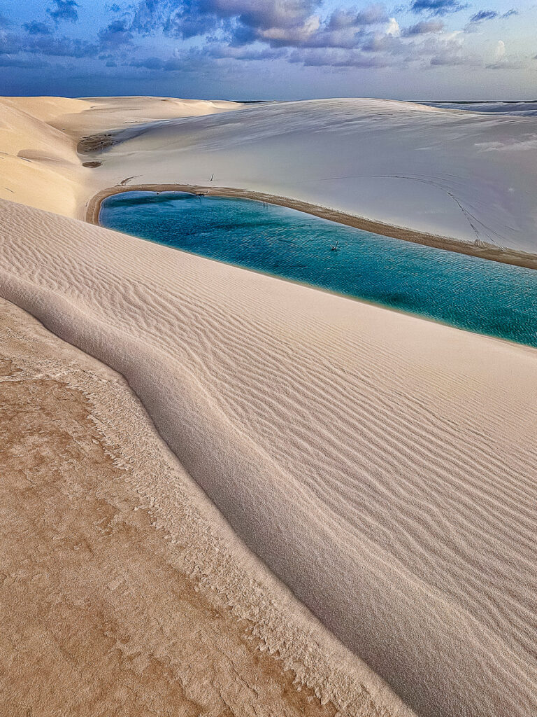 América do Sul, BR, BRA, Brasil, Brasil nordeste, Céu Azul, Lençóis Maranhenses, PR, Paraná, Sand dunes, ambiente, areia, arte fotográfica, arte visual, belezas naturais, blue sky, brazil northeast, cenário natural, contemporary photography, decorative photography, decoração de interiores, desert, deserto, design de ambientes, dunas, ecotourism, ecoturismo, environmental photography, fine art print, fotografia contemporânea, fotografia de paisagens, fotografia decorativa, fotografias de ambiente, geografia do Brasil, geography of Brazil, home decor, impressão fine art, interior design, lagoa, lagoon, landscape, landscape photography, natural beauty, natural scenery, nature, natureza, paisagem, photographic art, reflections, reflexos, sand, tourism in brazil, travel, turismo no Brasil, viagem, visual art